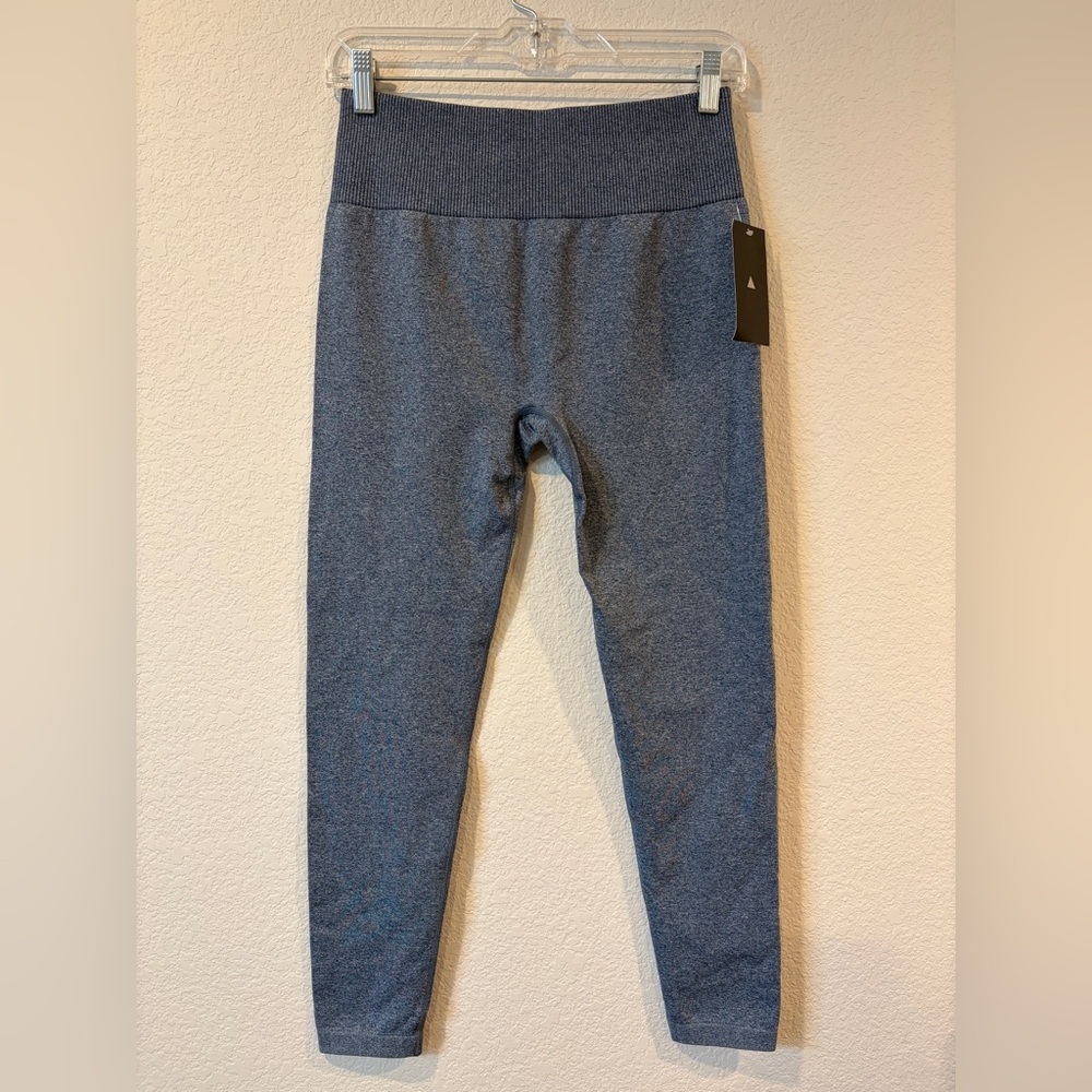 Vitality Women’s Blue The Formation Pant 7/8 Leggings - Large